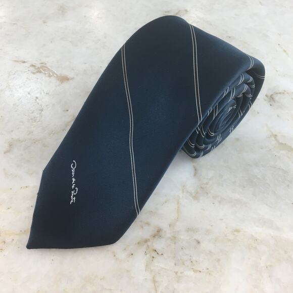 OSCAR DE LA RENTA TIE - Picture 9 of 14